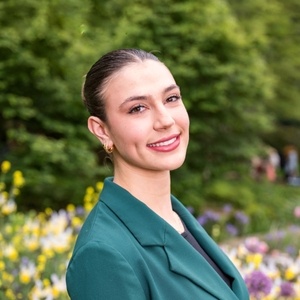 Andre Venceslau, Mia